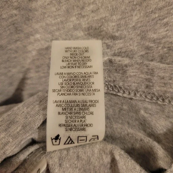 Calvin Klein Womens T-Shirt Gray Short Sleeve Raised Logo  Sz M NWT Preppy - Picture 8 of 8